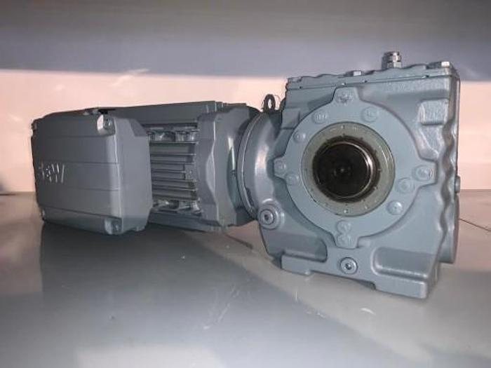 GEARMOTOR SEW EURODRIVE SA47 DRN80M4/BE1