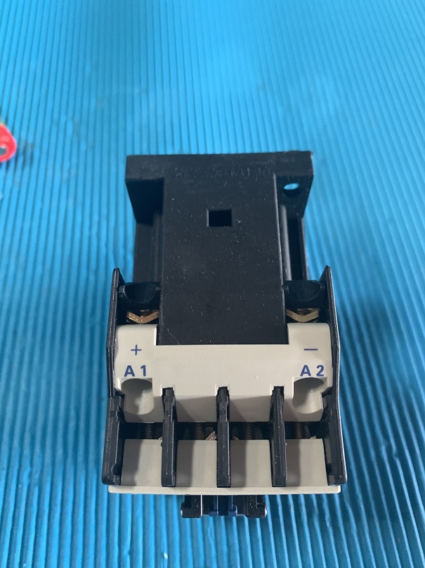 Used Telemecanique Contactor LP4-D1210BD3