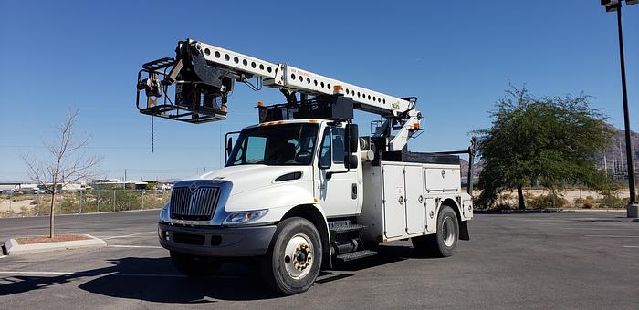 Used 2003 International 4400 w/ Telsta T40D Cable Placer Bucket Truck