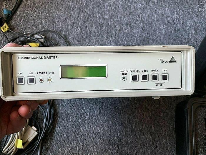 Used Tek Know TC650 with Tek Know SM 300 temperature calibrator + accessories