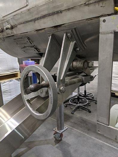 Used 17 CU. FT. JH DAY RIBBON BLENDER - SANITARY S/S - JACKETED