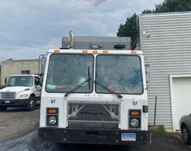 Used 2000 Mack LE 613