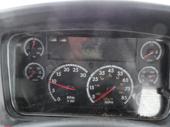 Used 2007 freightliner BUSINESS CLASS M2 106
