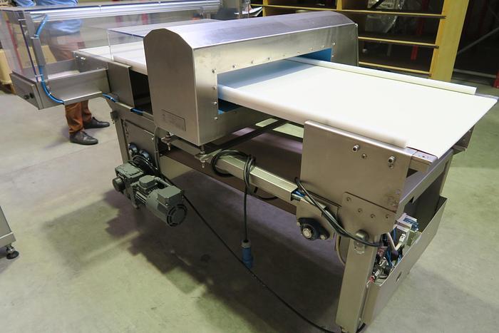 Used Loma Metal Detector