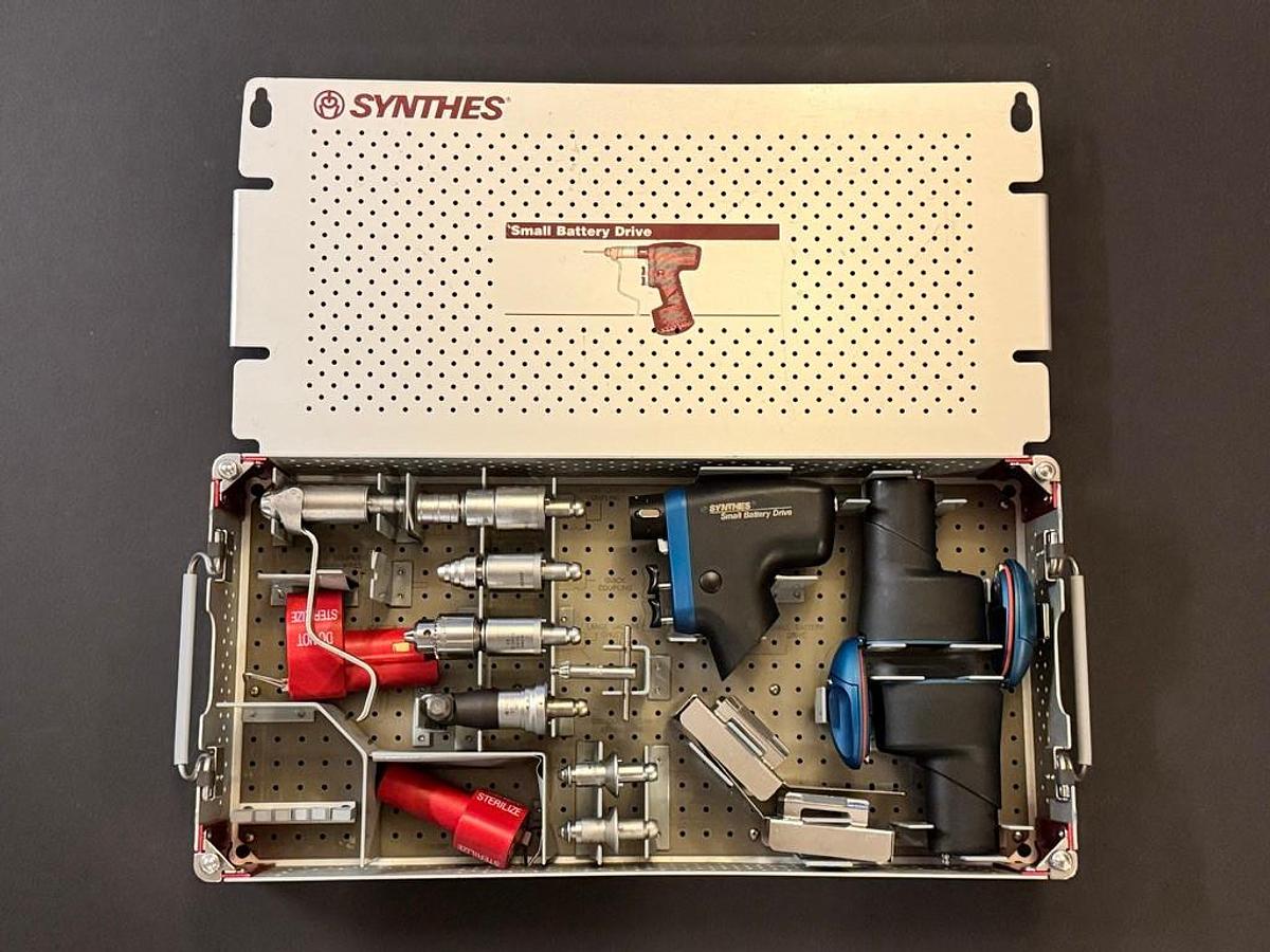 synthes-small-battery-drive-iii.jpg