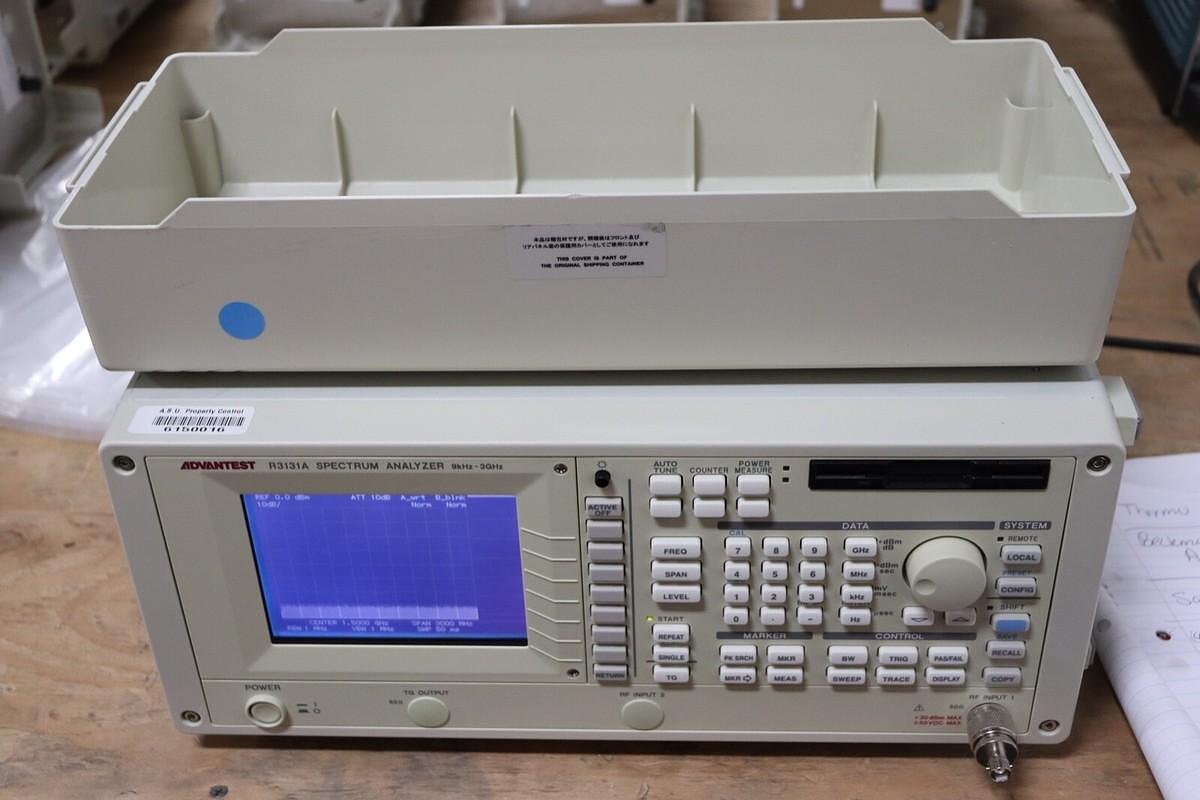 advantest-r3131a.jpg