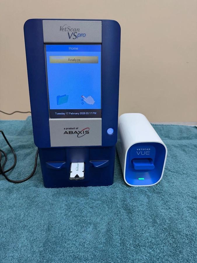 Used Abaxis Vetscan VSpro Analyzer and Vetscan Vue + Warranty