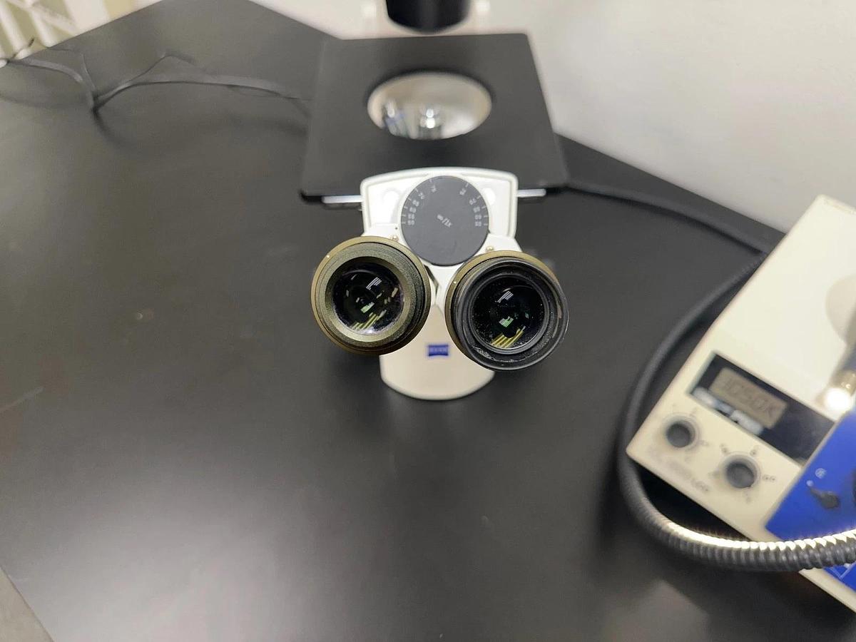 Used Zeiss Primo Vert Inverted Microscope w/ (4) Objectives 5X 10X 20X 40X & KL 1500