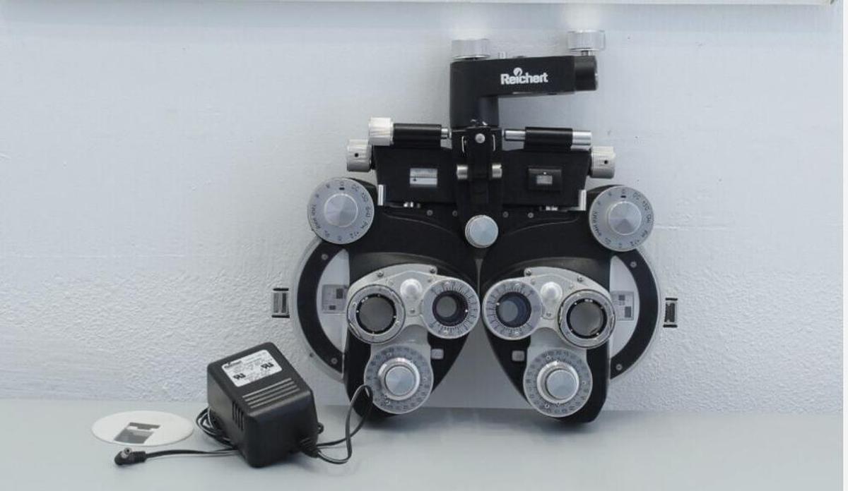 Used Reichert 11637 Lighted LED Plus Cylinder Phoropter