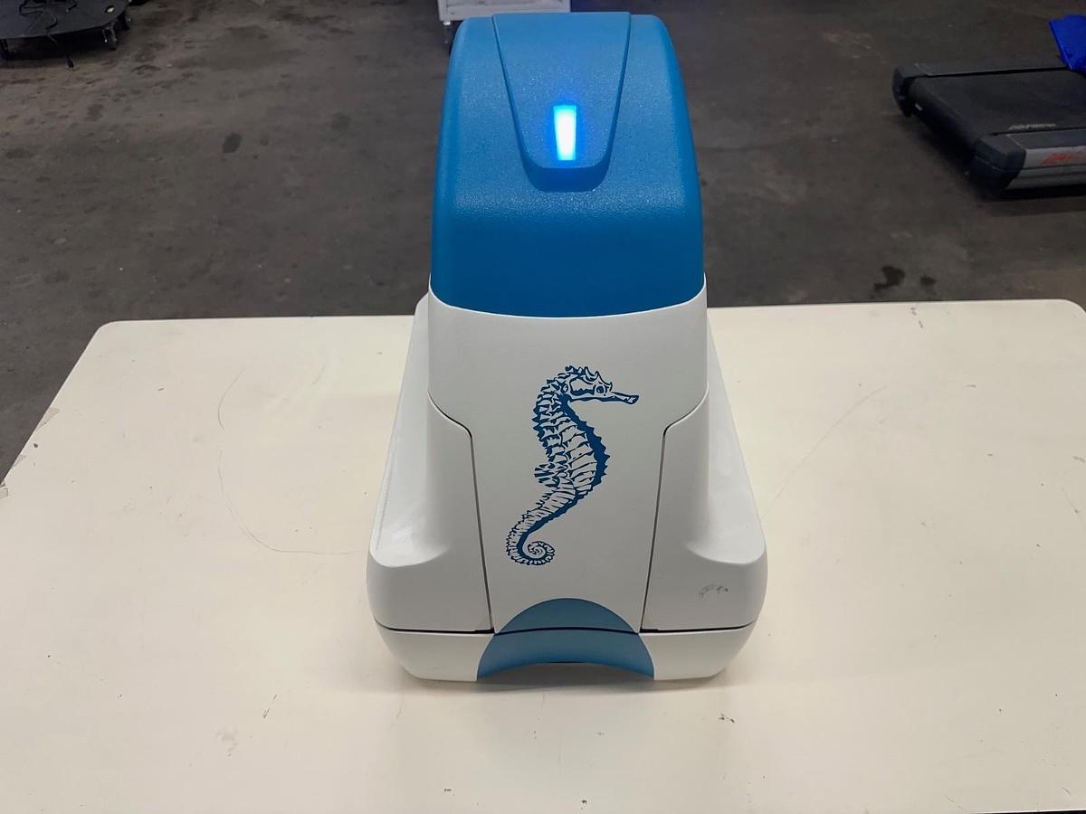 Used Agilent Seahorse Bioscience XFe24 Extracellular Flux Analyzer + Warranty