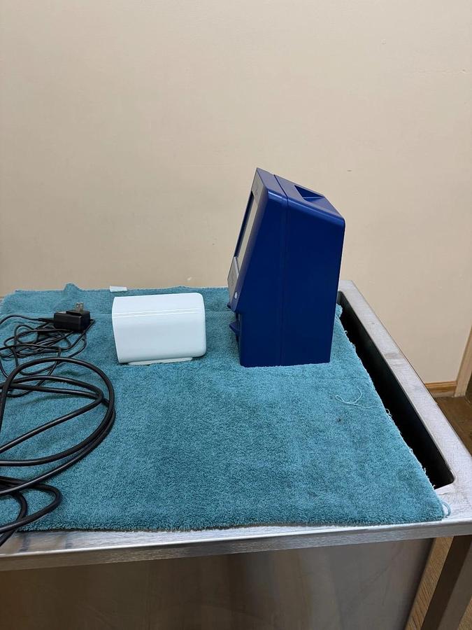 Used Abaxis Vetscan VSpro Analyzer and Vetscan Vue + Warranty