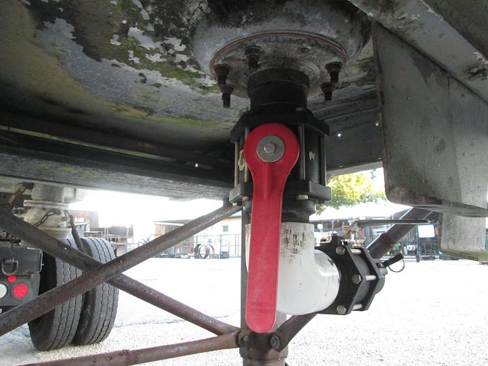 Used 1968 Fruehauf Aluminum Tanker Trailer