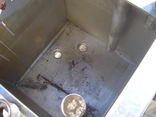 Usado TWO COMPARTMENT CIP TANK-30/60 GALLONS