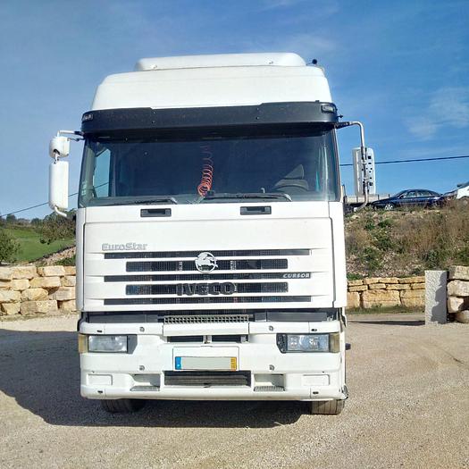 Usado 2001 IVECO Eurostar 440E43T tractor unit
