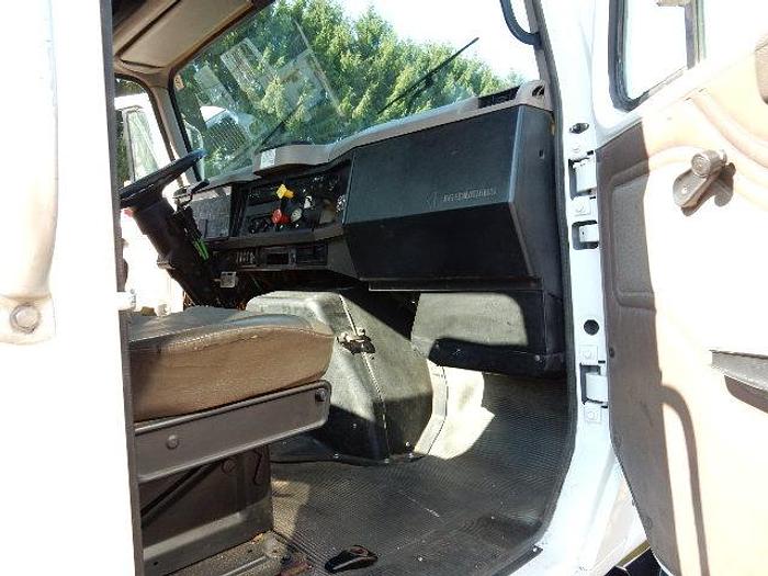 Used 1999 International 2574