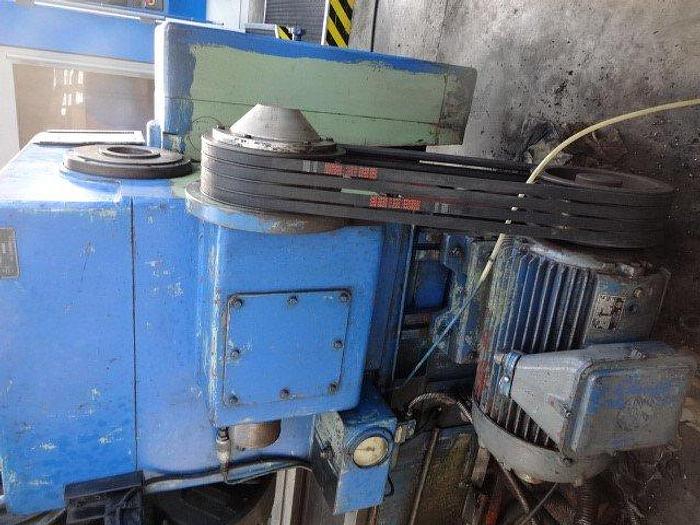 D'occasion TOUR TOS SU 125 x 3000 / Lathe TOS SU 125 x 3000