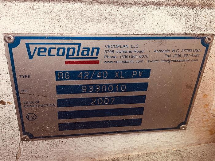 Used VECOPLAN RG42/40 XL PV SHREDDER W/ CONVEYOR