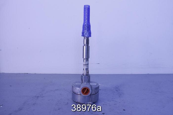 Unused Rosemount 79 Connection Head with Thermowell Sensor #38976