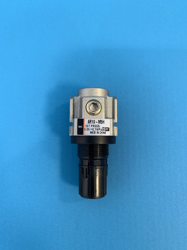 Used SMC Pressure Regulator AR10-MSH