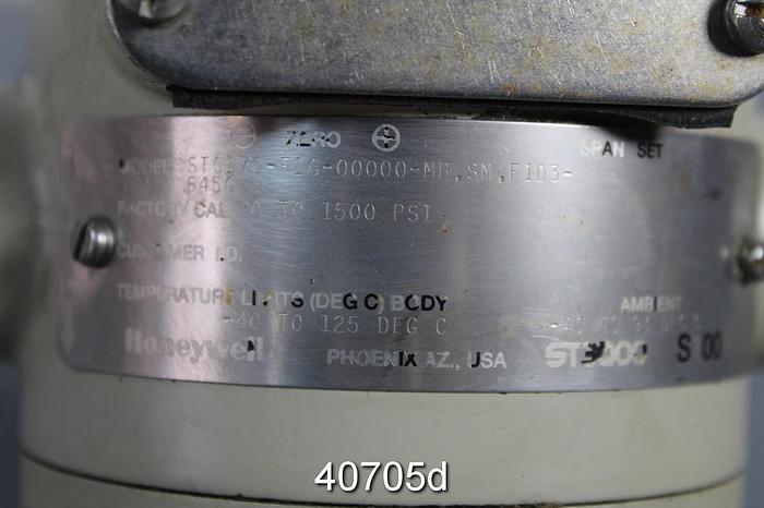 Used Honeywell Series 900 Pressure Transmitter, Model STG170-F1G-0000-MB.SM.F1D3-645G #40705