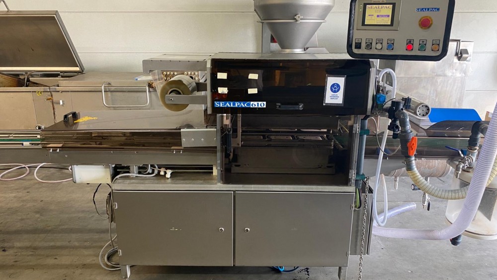 Used Sealpac 610 automatic traysealer