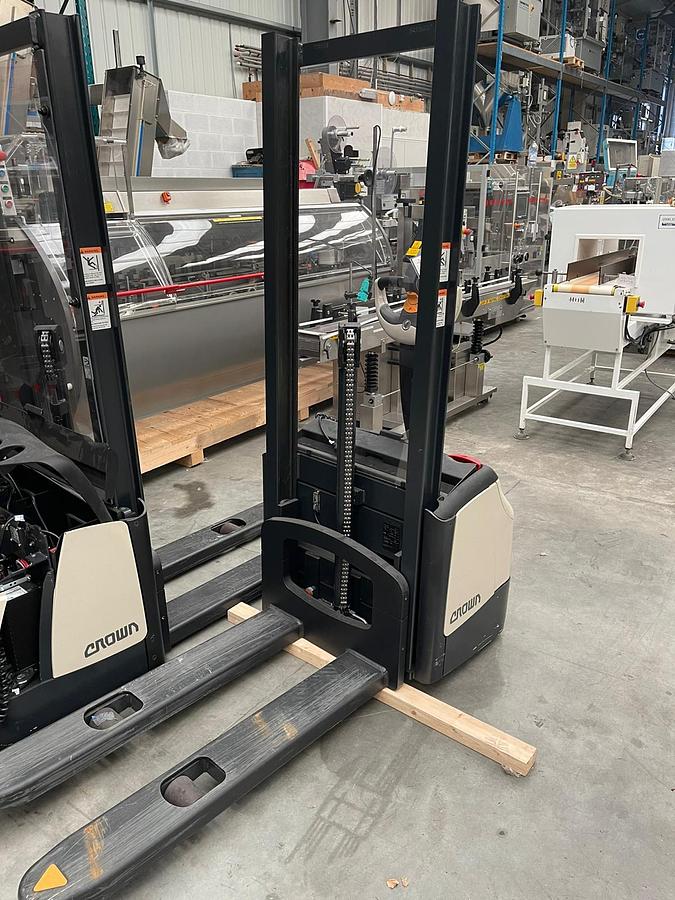 2018 Crown WF 300-1.0 NT Fork Truck