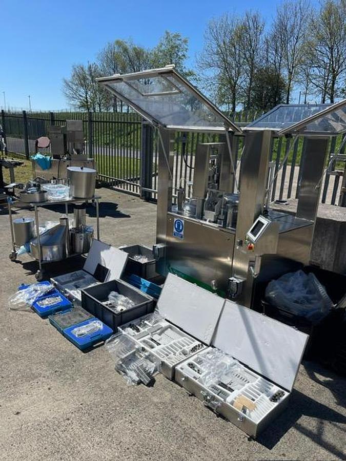 Used Macofar CD60 Capsule Filling Machine