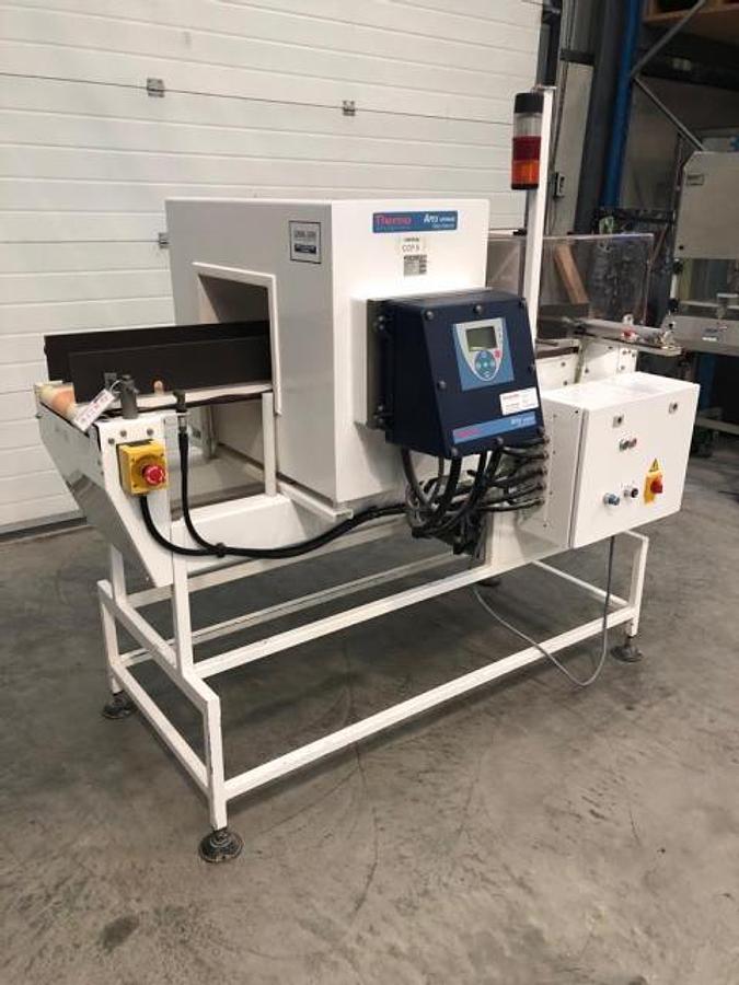 Used Goring Kerr ThermoScientific belt metal detector