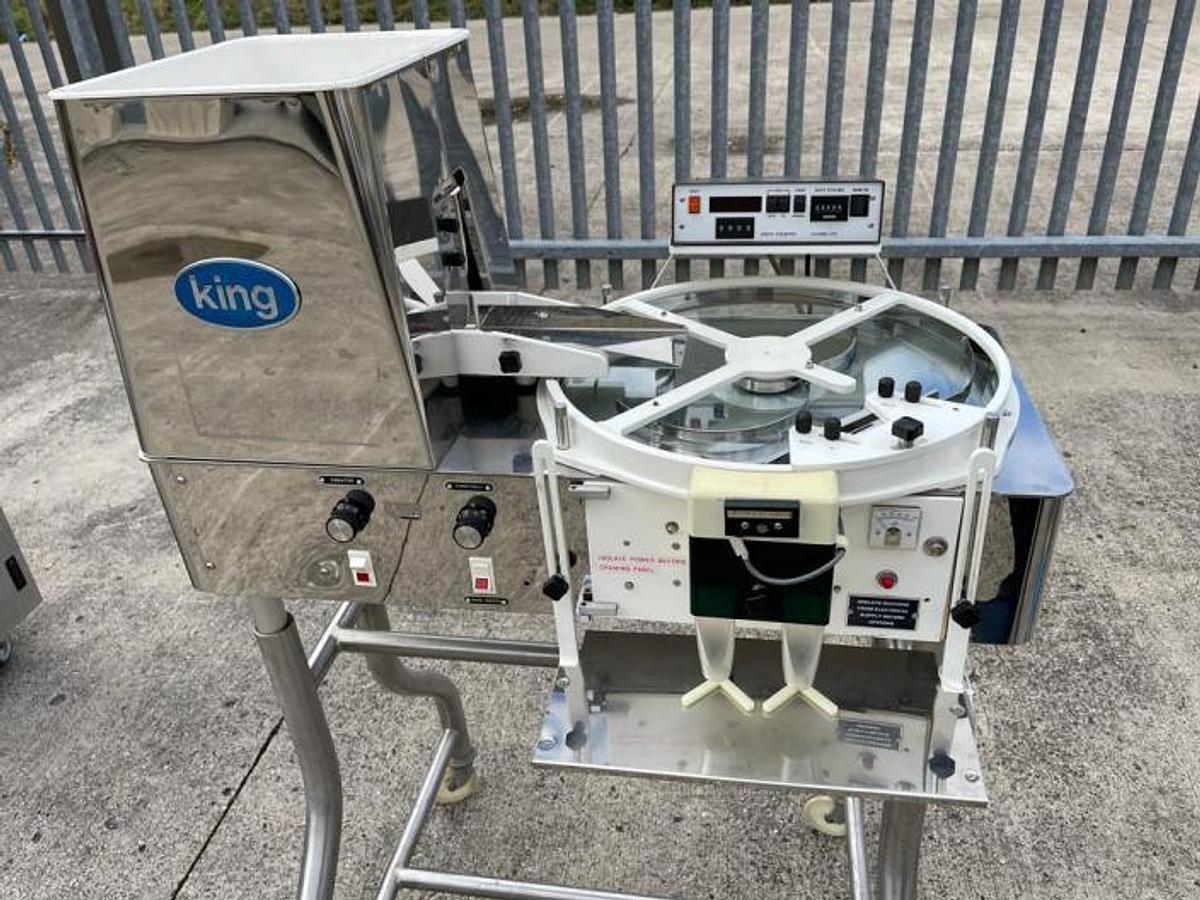 Used King TB4 tablet and capsule counter