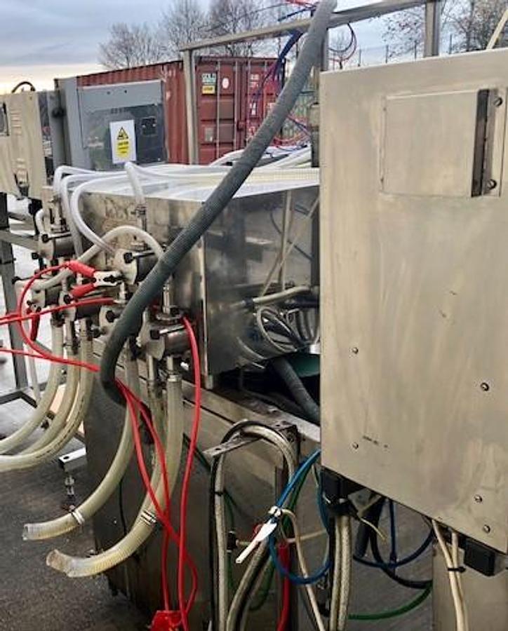 large used king 6 head liquid filling machine