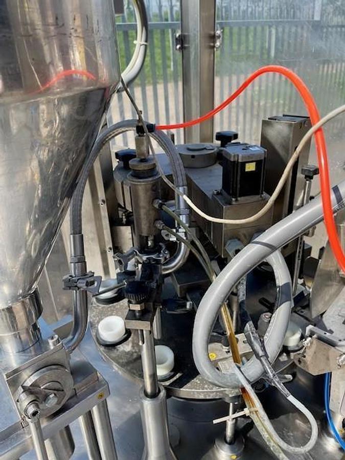 Used IMA COMADIS C1090 TUBE FILLER