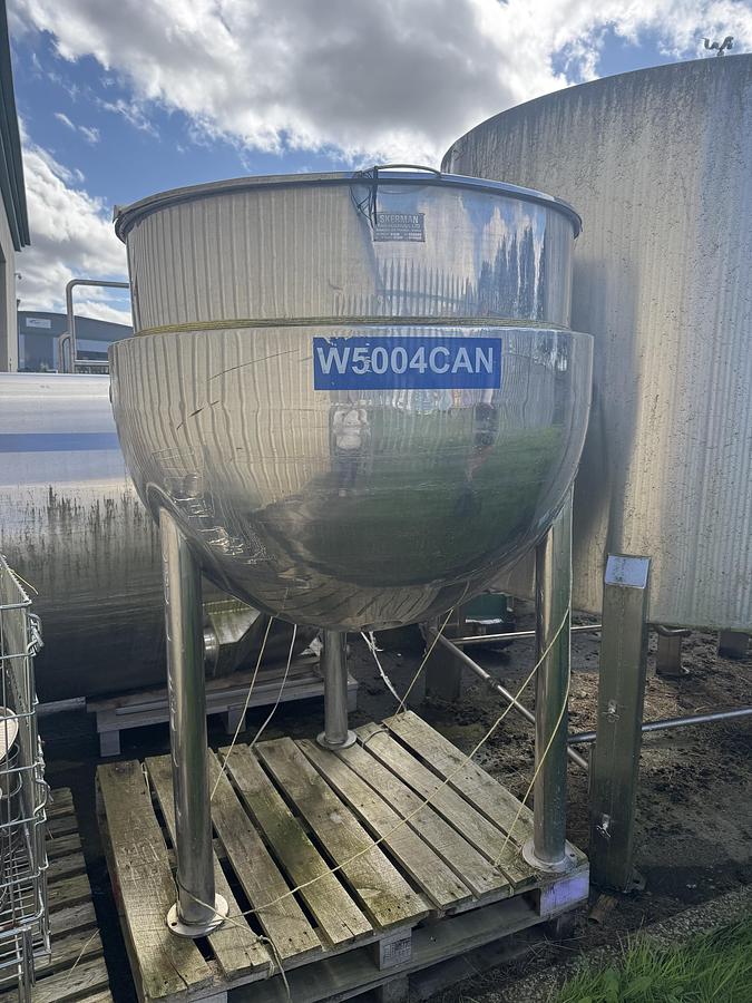 Used Skerman 777 Litre Jacketed vessel
