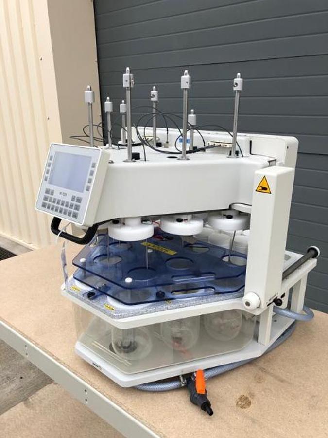 Used Vankel Varian VK7025 dissolution machine