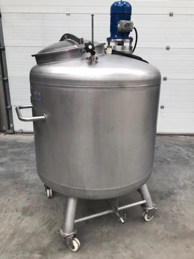 Used Stainless Steel mixing vessel 1100 litres