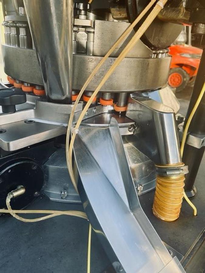 Used Manesty BB4 35 station tablet press