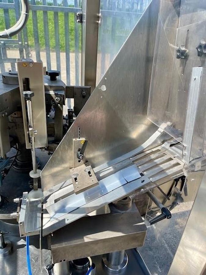 Used IMA COMADIS C1090 TUBE FILLER