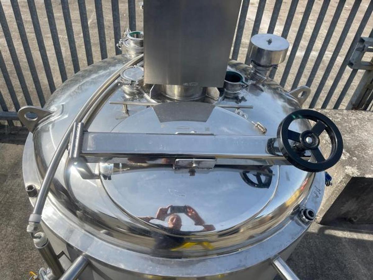 Used Sapphire Fabrications 1000L mixing vessel