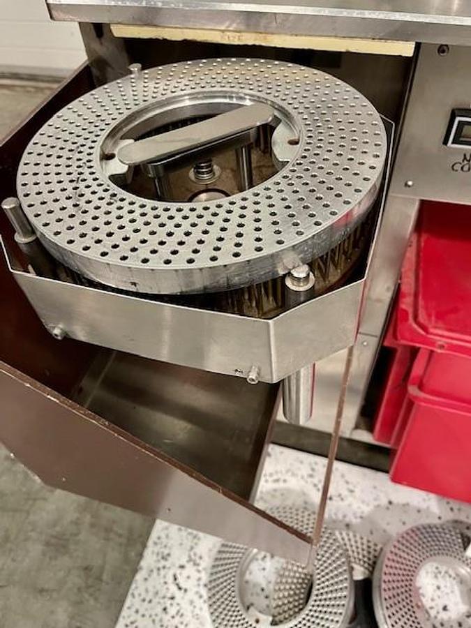 Used Elanco Model 10 Semi automatic capsule filler