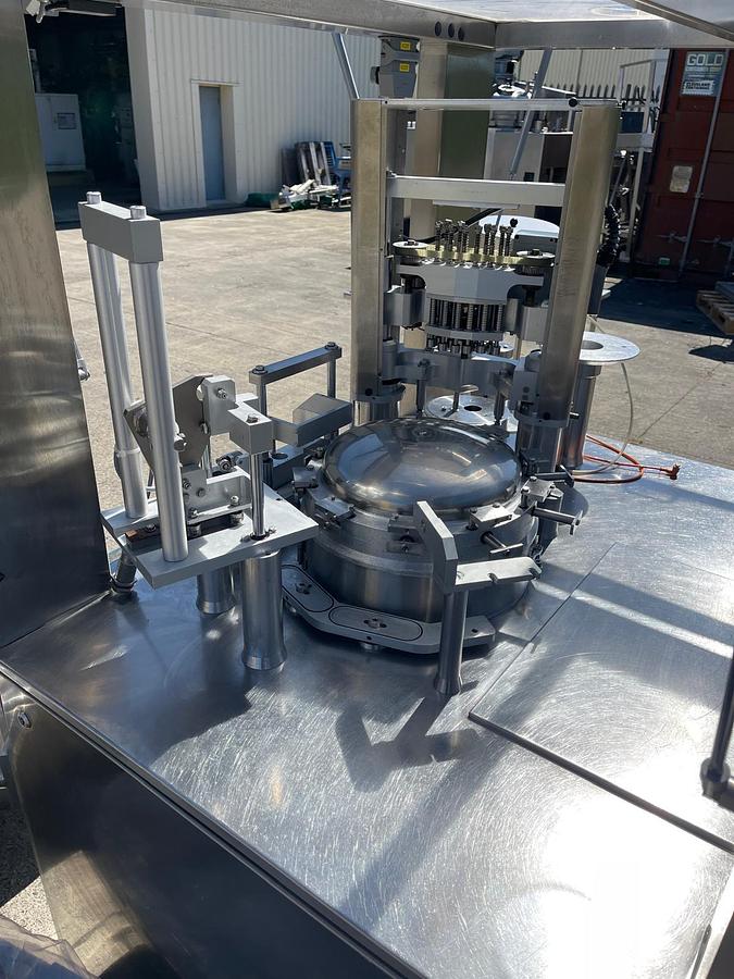 Used Macofar CD60 Capsule Filling Machine
