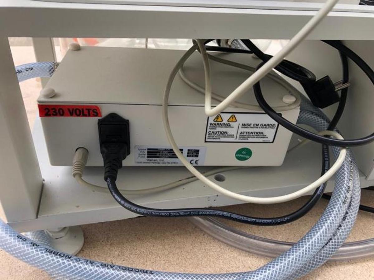 Used Vankel Varian VK7025 dissolution machine
