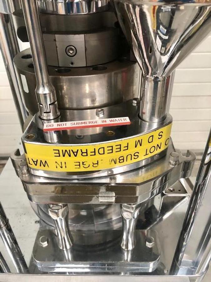 Used Riva Piccola rotary tablet press
