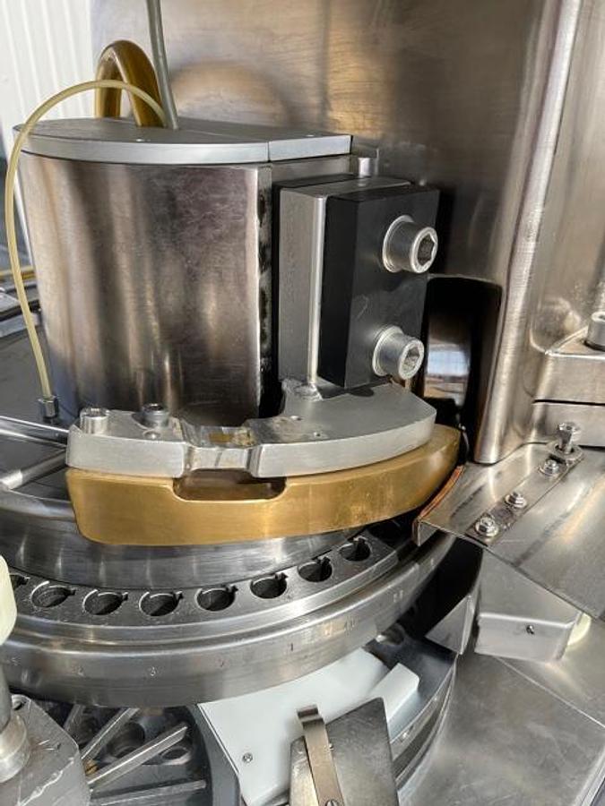 Used Kilian model TX40 rotary tablet press