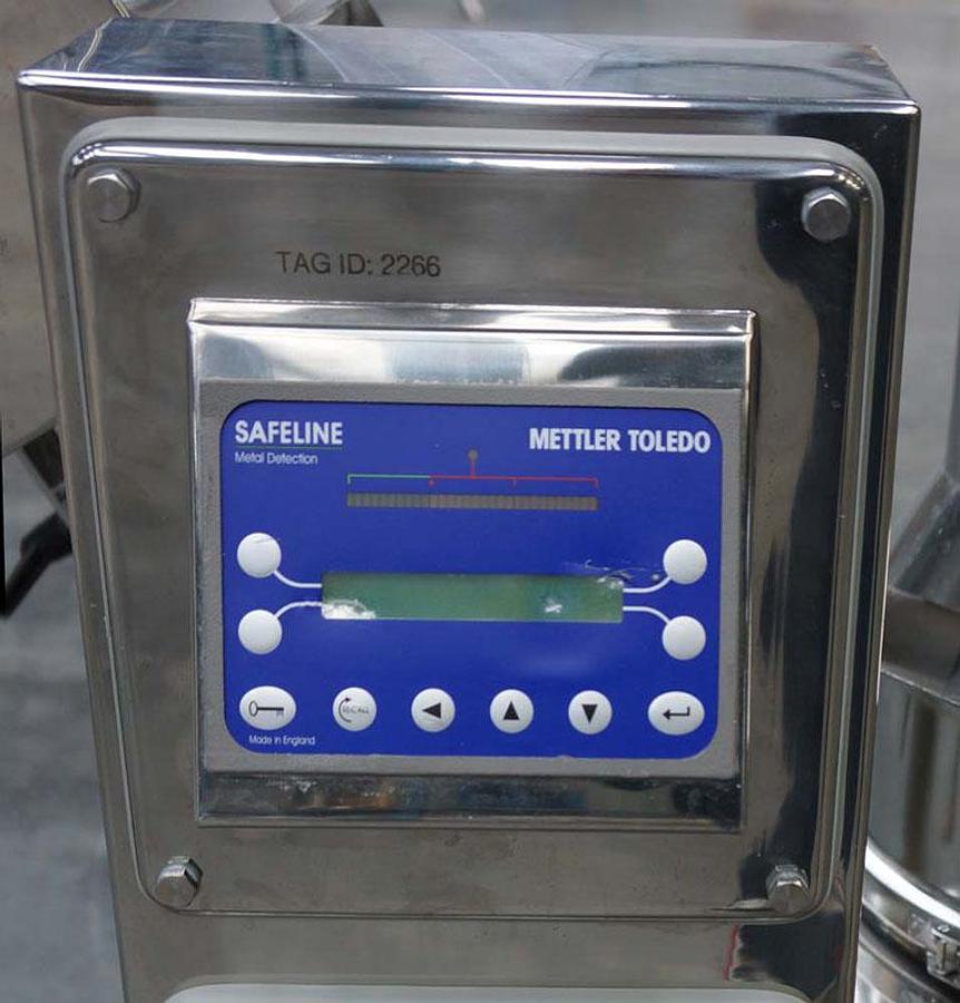 Used Pharma Technologies combined metalcheck and deduster