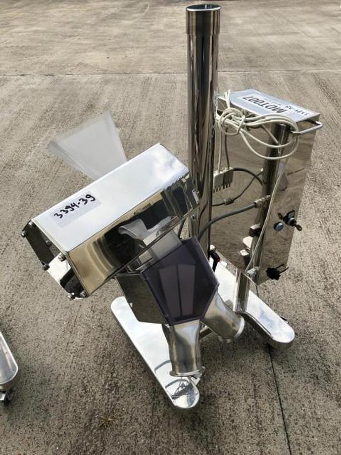 Used Safeline PH2 metal detector