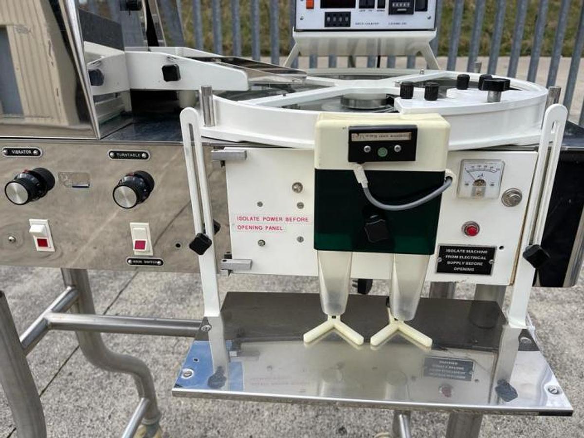 Used King TB4 tablet and capsule counter
