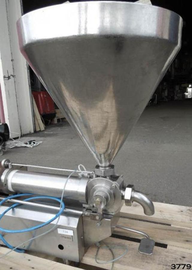 Used Universal Posifill liquid filling machine