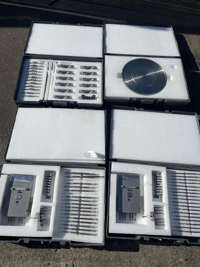 Used Bosch GKF1500 Capsule Filling Machine