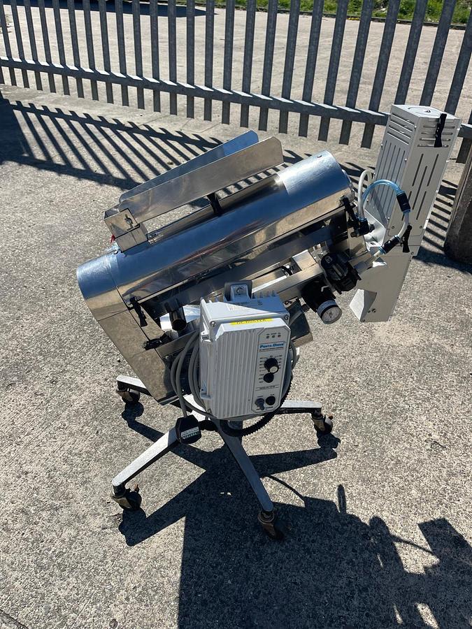 Used George Nutting Tablet/Capsule deduster/polisher