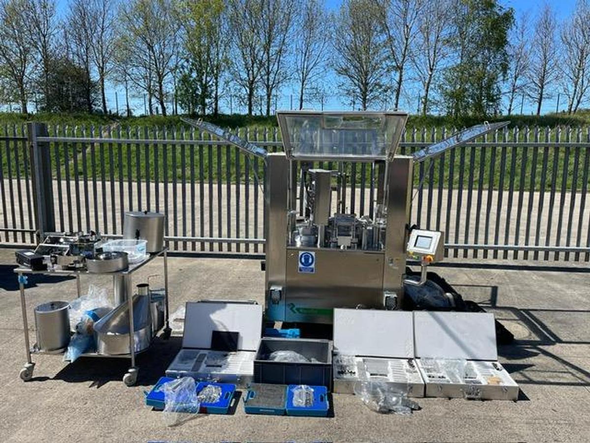 Used Macofar CD60 Capsule Filling Machine
