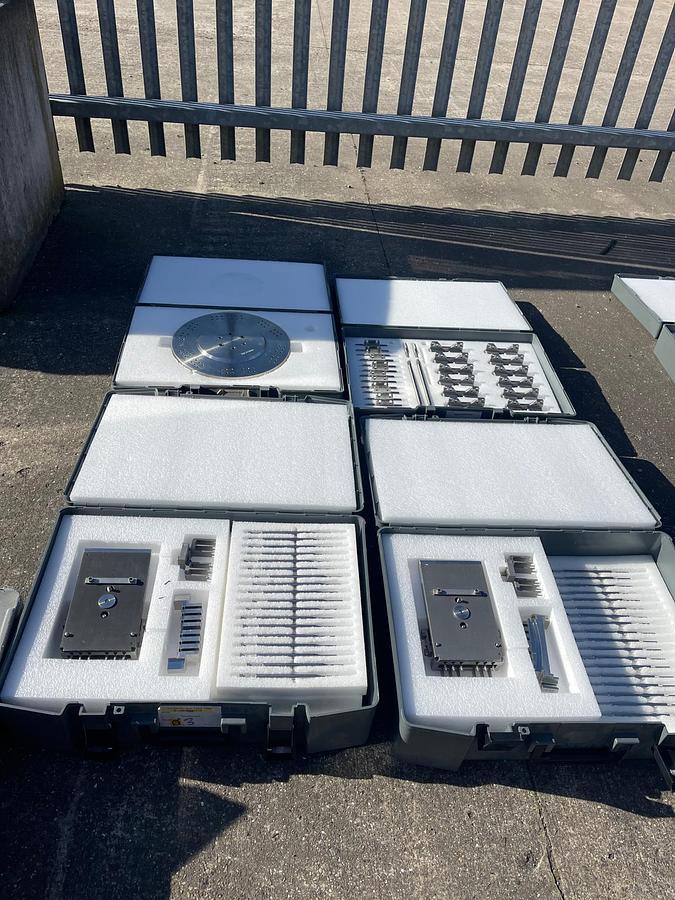 Used Bosch GKF1500 Capsule Filling Machine